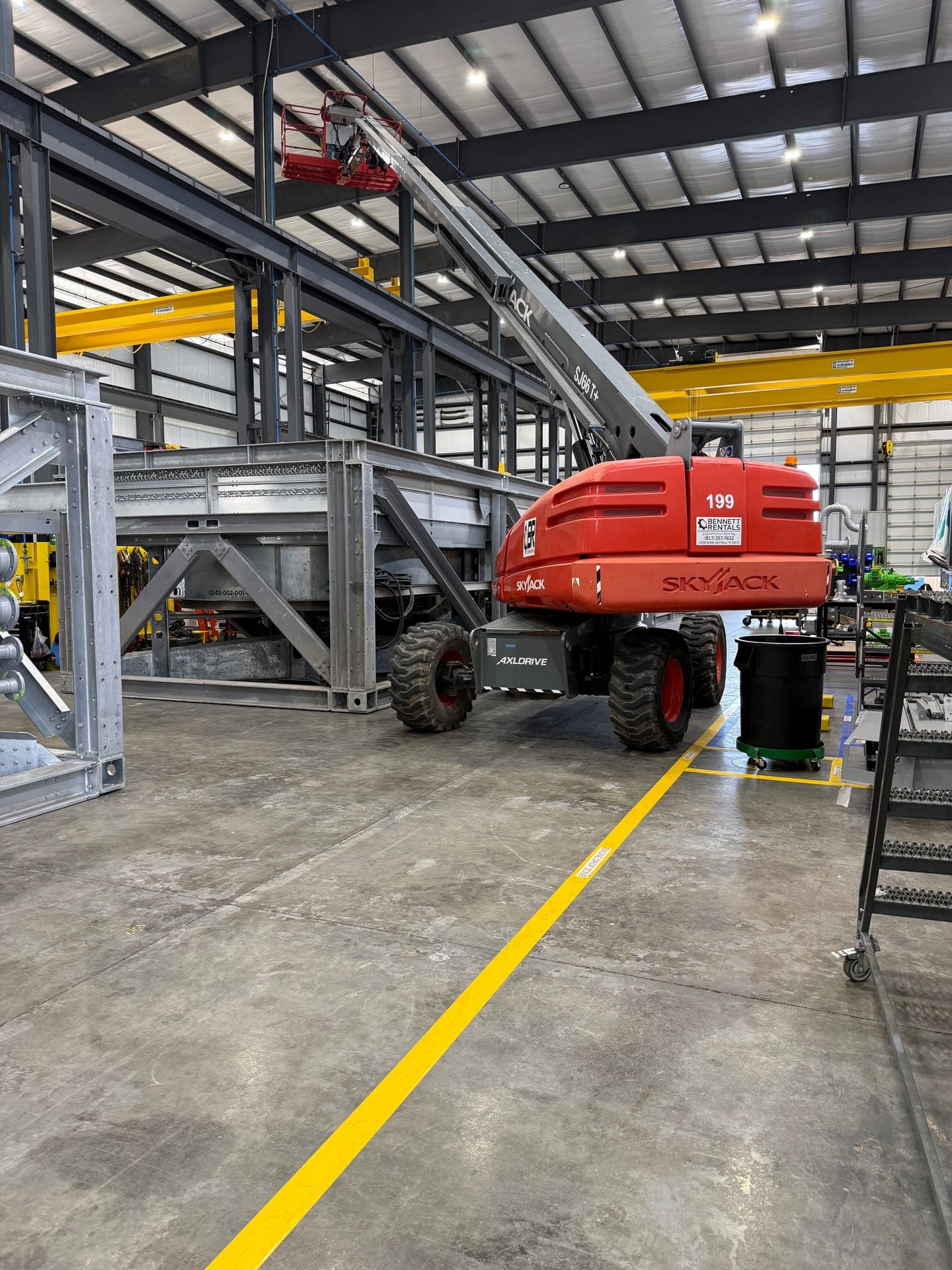 Electrical support for industrial warehouse equipment